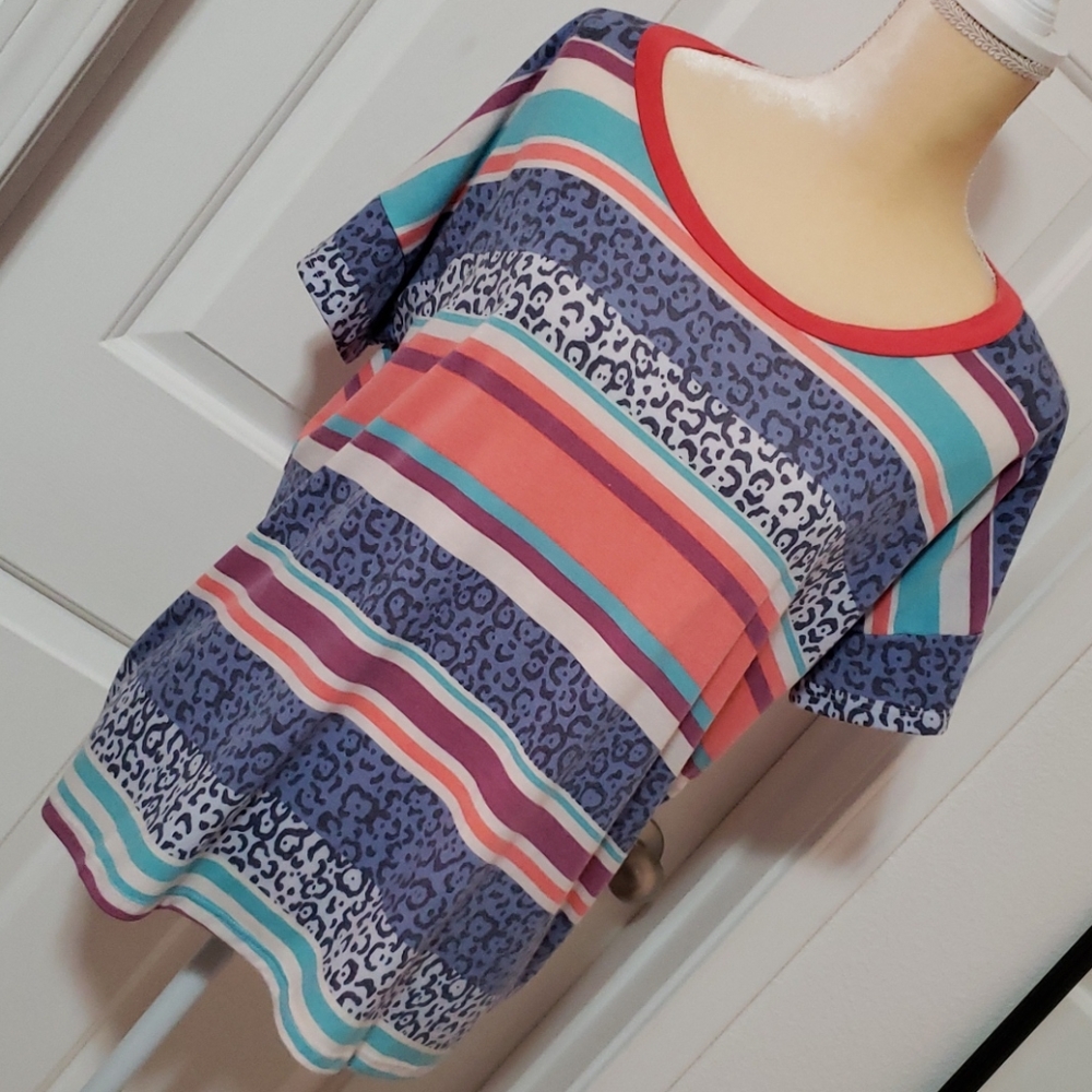 Vision Patterned Top